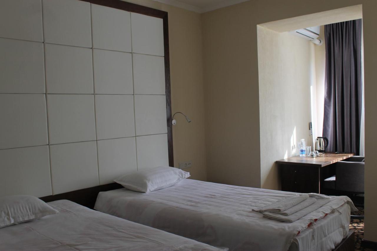 Sk Hotel Biškek Exteriér fotografie